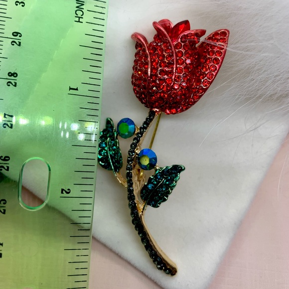 Red Rhinestone Rose Brooch - Picture 2 of 3